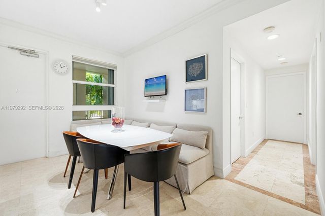 701 Crandon Blvd 302, Key Biscayne, FL 33149