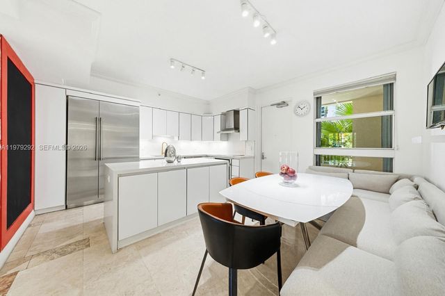 701 Crandon Blvd 302, Key Biscayne, FL 33149