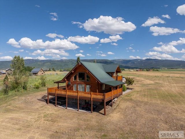 1102 Pineview Lane, Driggs, ID 83422