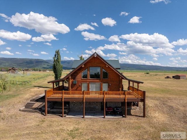 1102 Pineview Lane, Driggs, ID 83422