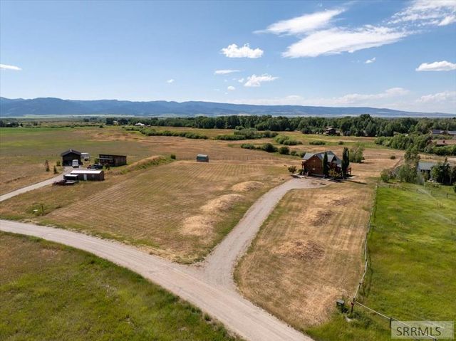 1102 Pineview Lane, Driggs, ID 83422