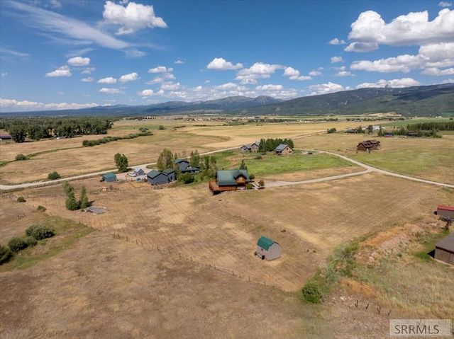 1102 Pineview Lane, Driggs, ID 83422