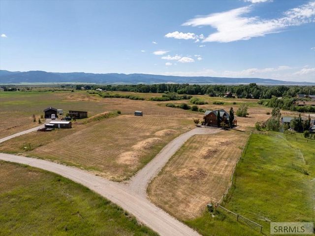 1102 Pineview Lane, Driggs, ID 83422