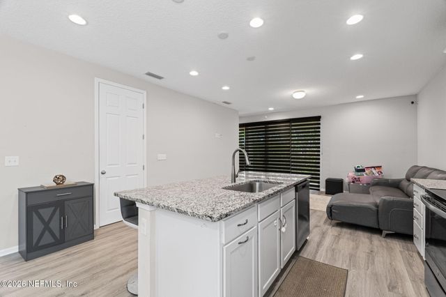 9460 SCAUP Way, Jacksonville, FL 32218