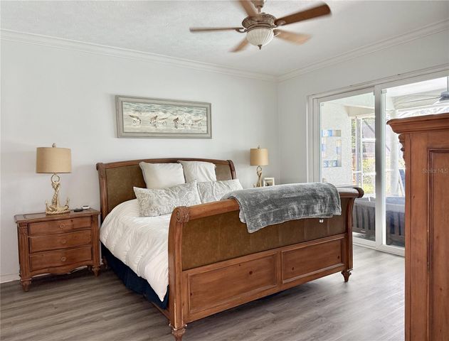 6326 N QUEENSWAY DR, Temple Terrace, FL 33617