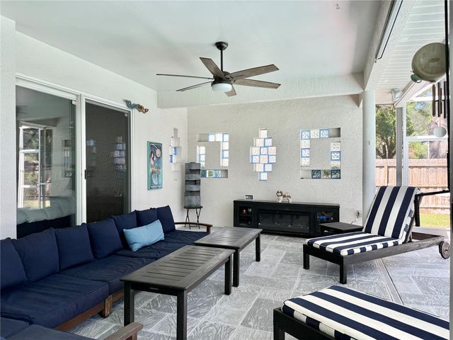 6326 N QUEENSWAY DR, Temple Terrace, FL 33617