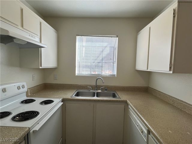 2981 Juniper Hills Boulevard 101, Las Vegas, NV 89142