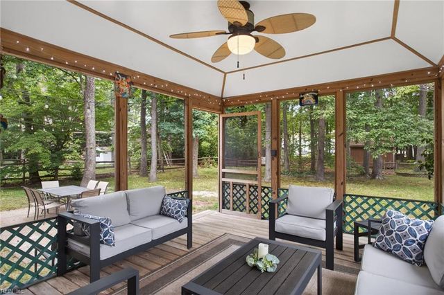 305 Patriot WAY, Yorktown, VA 23693