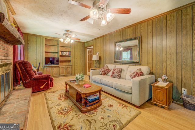 607 Hinton Road, Social Circle, GA 30025