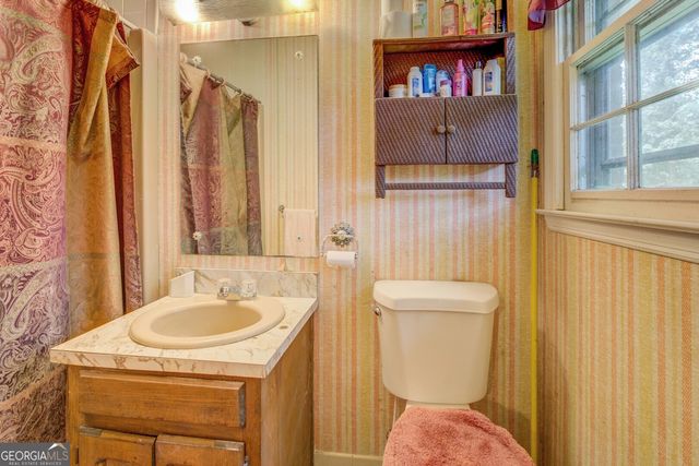 607 Hinton Road, Social Circle, GA 30025