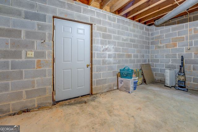 607 Hinton Road, Social Circle, GA 30025