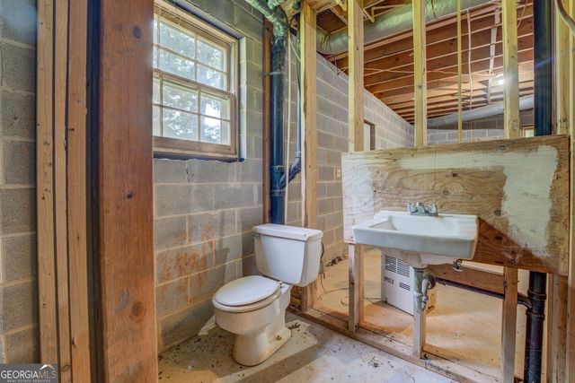 607 Hinton Road, Social Circle, GA 30025