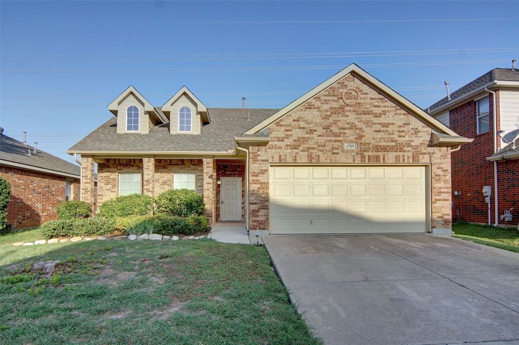6709 Coolwater Trail, Fort Worth, TX 76179