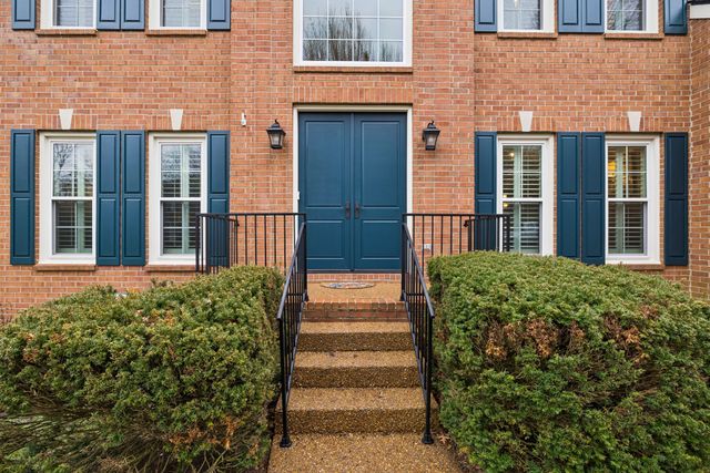 9455 Foothills Dr, Brentwood, TN 37027