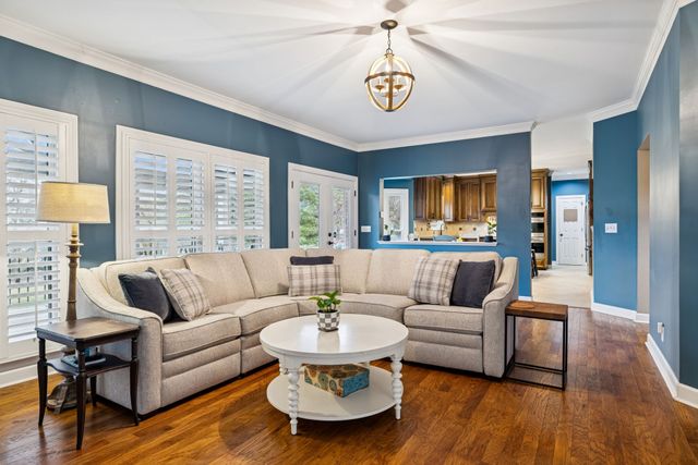 9455 Foothills Dr, Brentwood, TN 37027