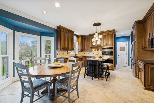 9455 Foothills Dr, Brentwood, TN 37027