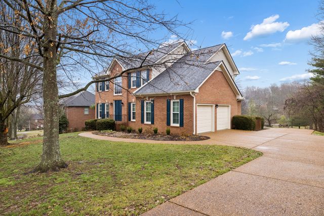 9455 Foothills Dr, Brentwood, TN 37027