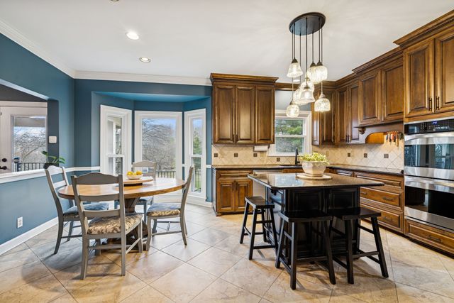 9455 Foothills Dr, Brentwood, TN 37027