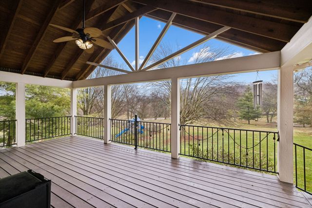9455 Foothills Dr, Brentwood, TN 37027