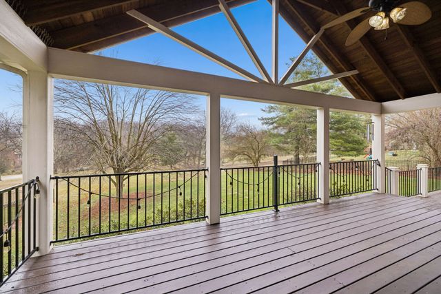 9455 Foothills Dr, Brentwood, TN 37027