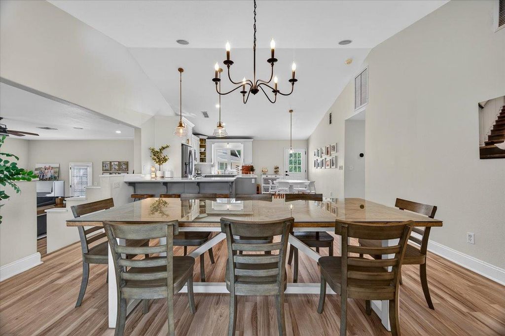 Image 11 of property listing at 35073 Auberry Road, Auberry, CA 93602