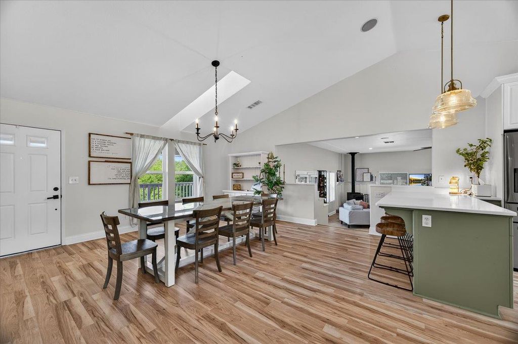 Image 13 of property listing at 35073 Auberry Road, Auberry, CA 93602