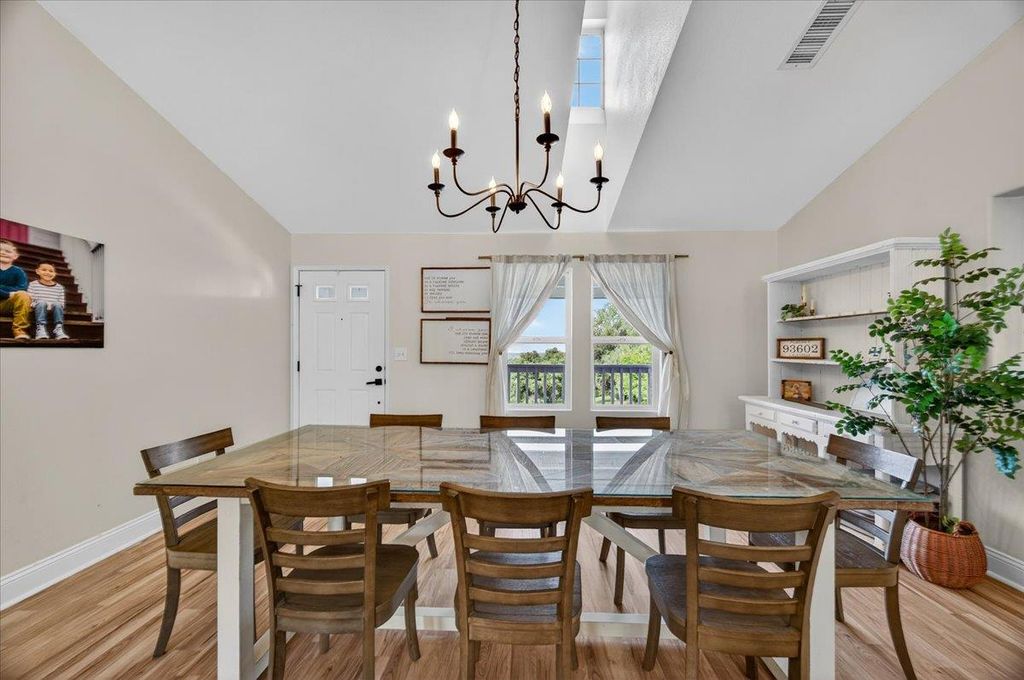 Image 14 of property listing at 35073 Auberry Road, Auberry, CA 93602