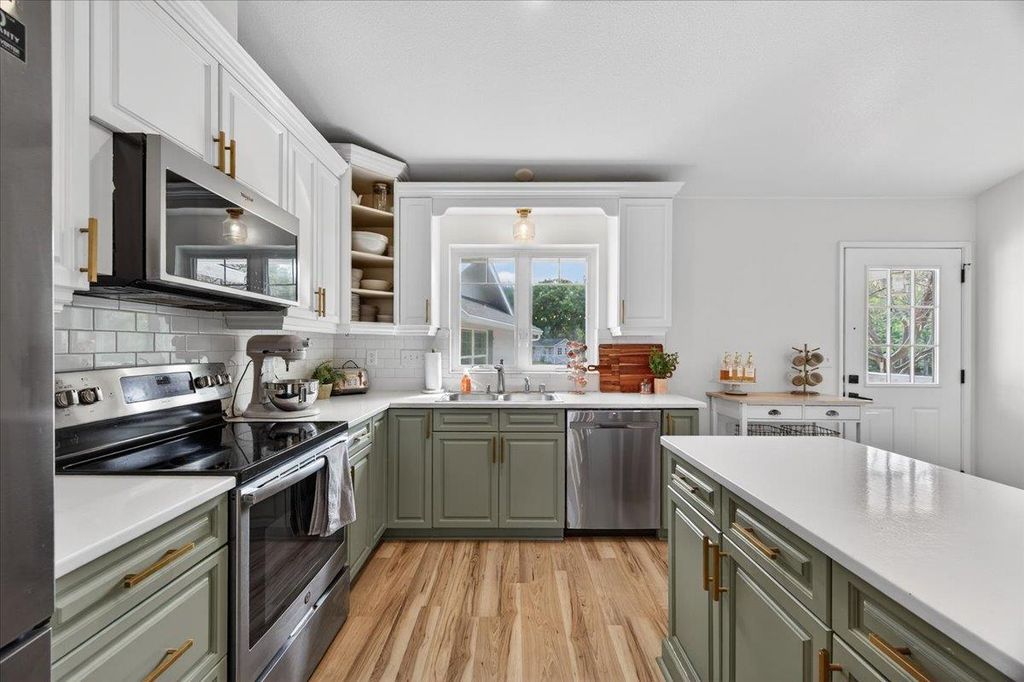 Image 18 of property listing at 35073 Auberry Road, Auberry, CA 93602