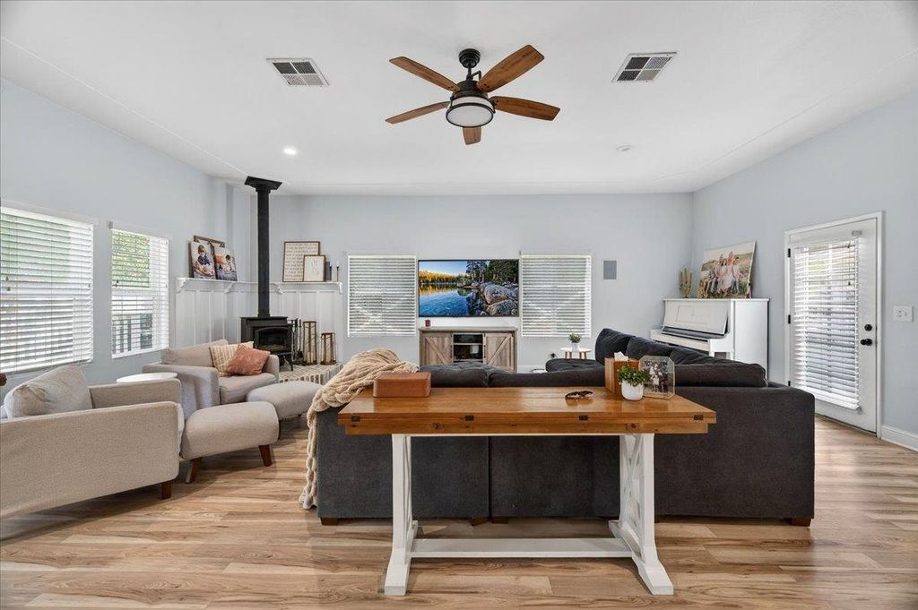 Image 24 of property listing at 35073 Auberry Road, Auberry, CA 93602