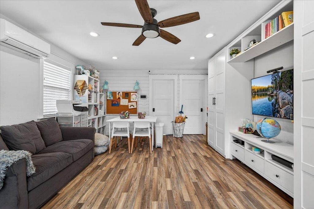 Image 34 of property listing at 35073 Auberry Road, Auberry, CA 93602