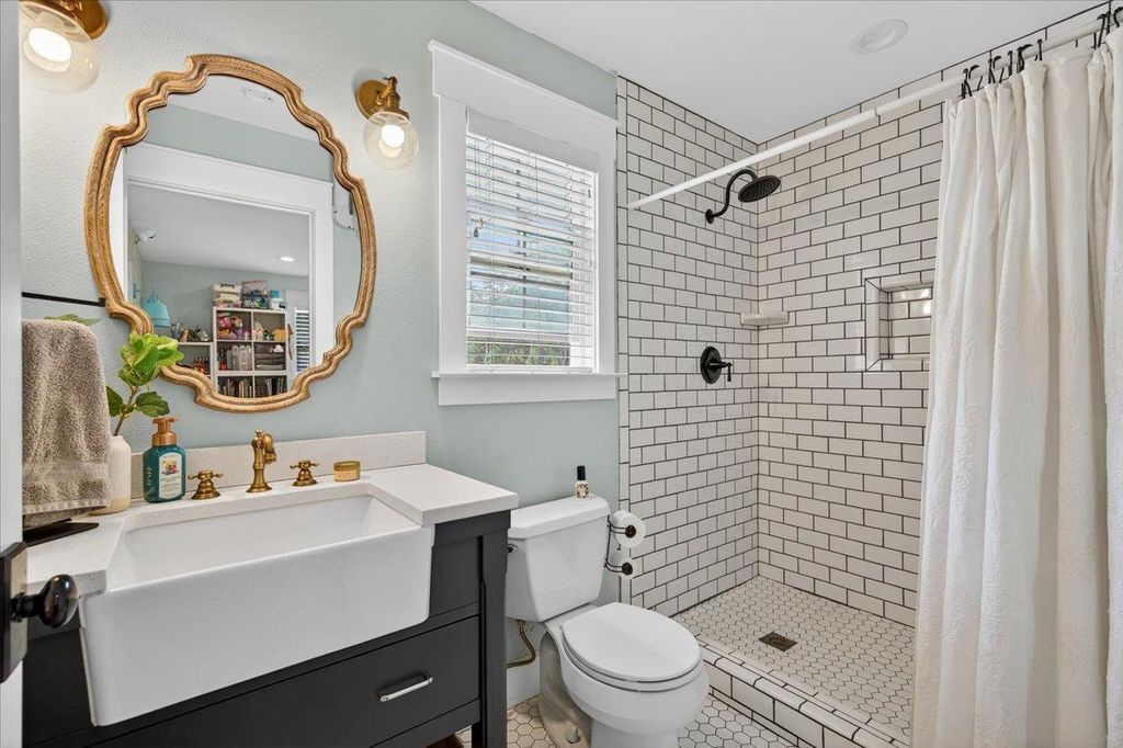 Image 36 of property listing at 35073 Auberry Road, Auberry, CA 93602