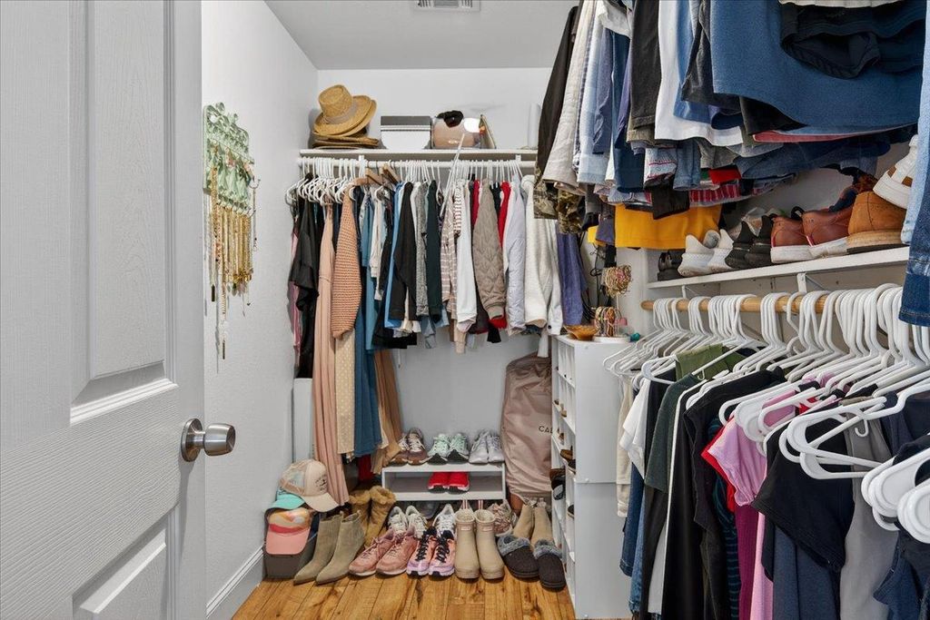 Image 56 of property listing at 35073 Auberry Road, Auberry, CA 93602