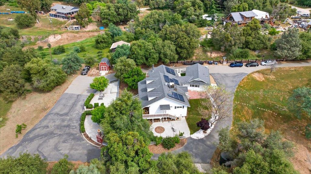 Image 6 of property listing at 35073 Auberry Road, Auberry, CA 93602