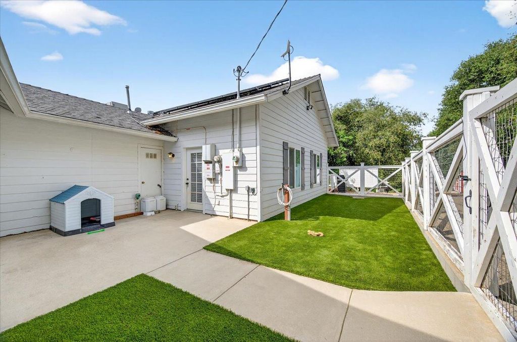 Image 82 of property listing at 35073 Auberry Road, Auberry, CA 93602