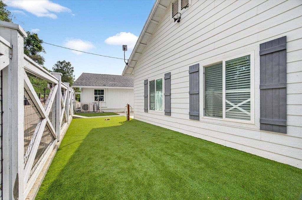 Image 83 of property listing at 35073 Auberry Road, Auberry, CA 93602