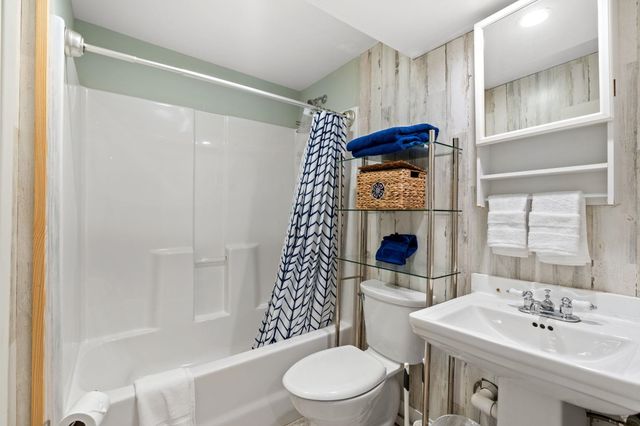 864 Folly Rd., Myrtle Beach, SC 29588