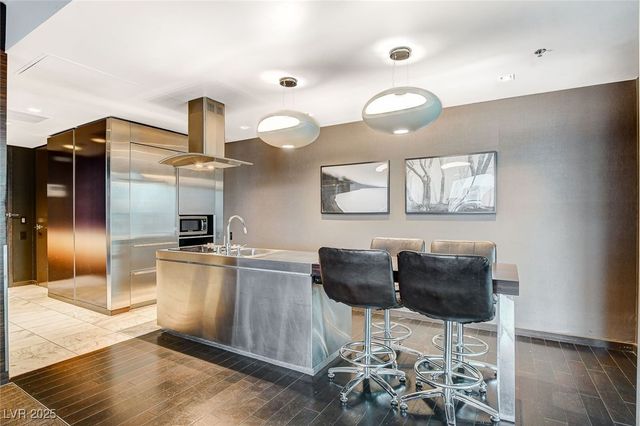 4381 West Flamingo Road 2202, Las Vegas, NV 89103