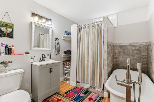 832 Armstrong Avenue, Saint Paul, MN 55102