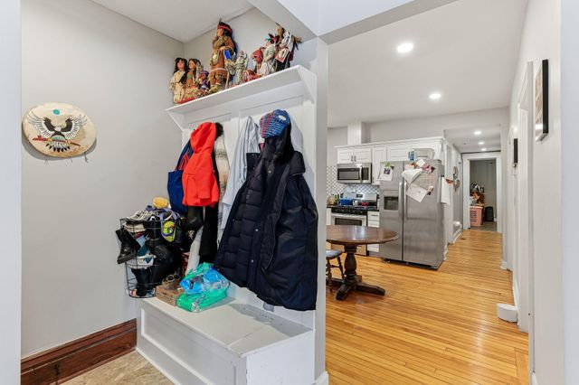 832 Armstrong Avenue, Saint Paul, MN 55102