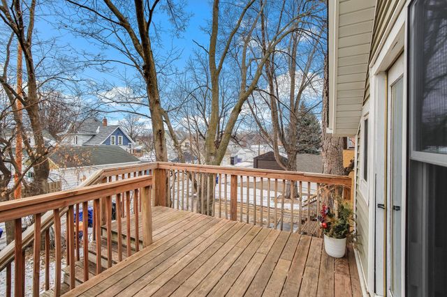 832 Armstrong Avenue, Saint Paul, MN 55102