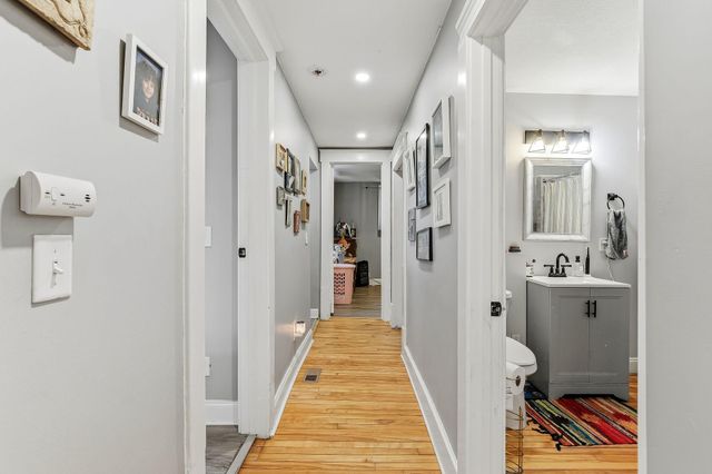 832 Armstrong Avenue, Saint Paul, MN 55102