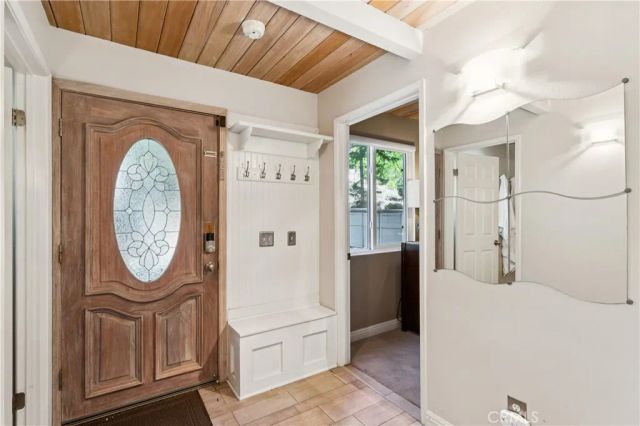 111 Grizzly, Lake Arrowhead, CA 92317