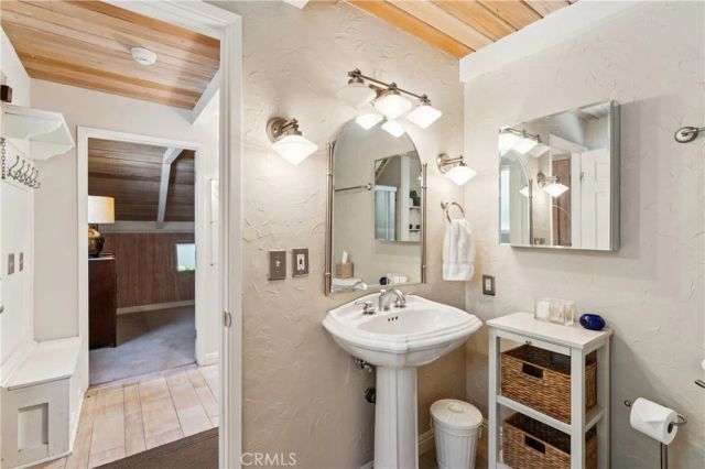 111 Grizzly, Lake Arrowhead, CA 92317
