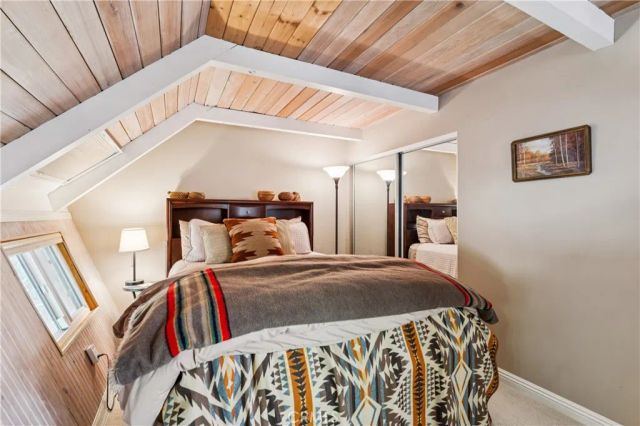 111 Grizzly, Lake Arrowhead, CA 92317