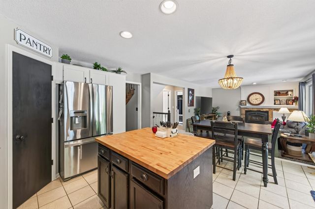 7305 Hidden Valley Trail S, Cottage Grove, MN 55016