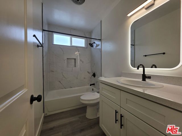 3707 S Canfield Avenue 1, Los Angeles, CA 90034