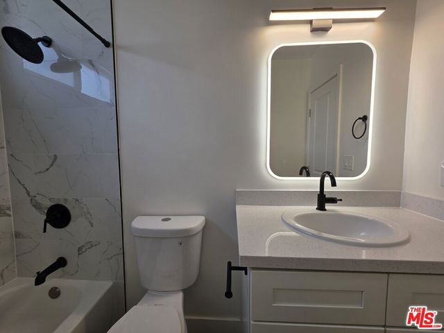 3707 S Canfield Avenue 1, Los Angeles, CA 90034