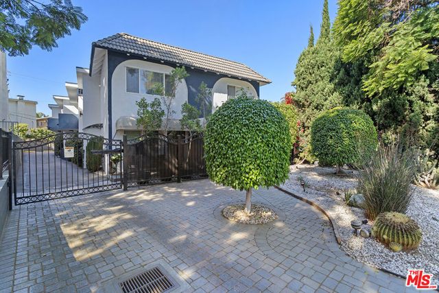 3707 S Canfield Avenue 1, Los Angeles, CA 90034
