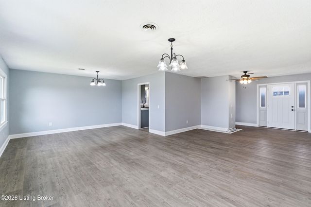 3076 W River Rd, Taylorsville, KY 40071