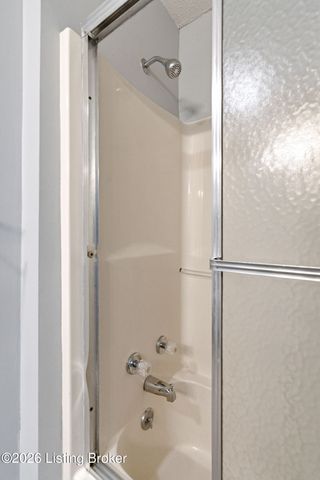 3076 W River Rd, Taylorsville, KY 40071